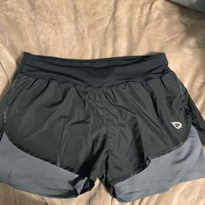 Baleaf women’s xl running shorts with liner